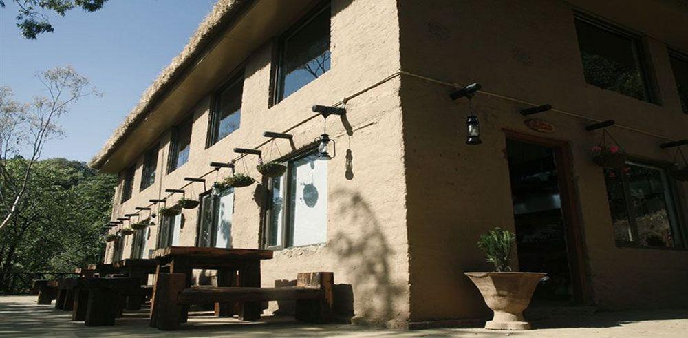 Aamod Resort Shimla Eksteriør billede