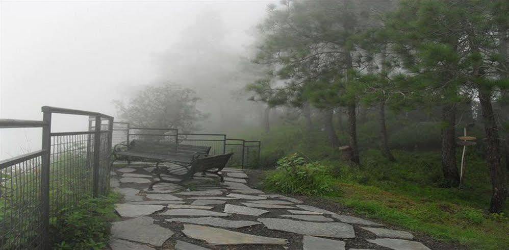 Aamod Resort Shimla Eksteriør billede